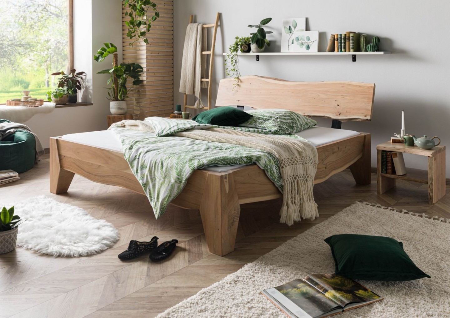 Bequemes Holz-Bett 180×200: Stilvoller Und Erholsamer Schlaf Für Zwei